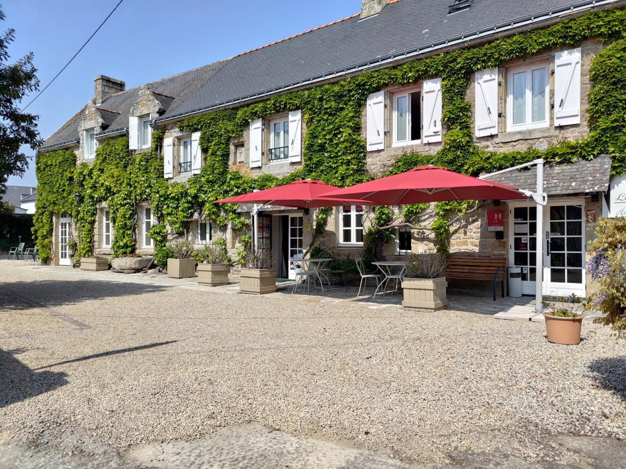 Logis Hotel Et Restaurant Auberge Le Ratelier Carnac Esterno foto